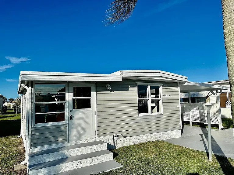 914 Pecan Cir — Photo 1