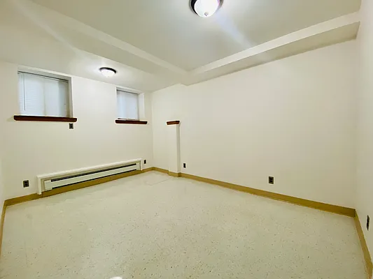 Rented by Solution Realty Services LLC | media 5