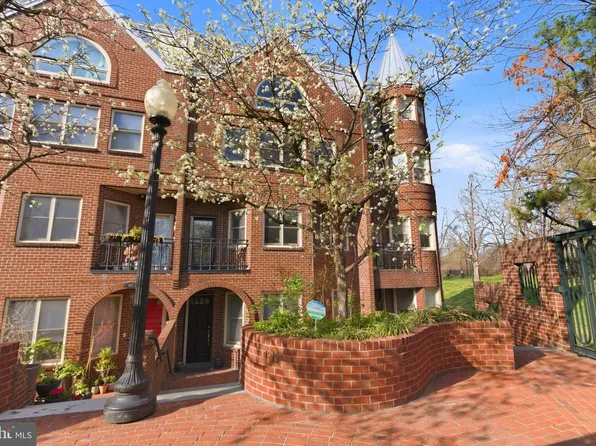 1215 28th St NW #L4, Washington, DC 20007