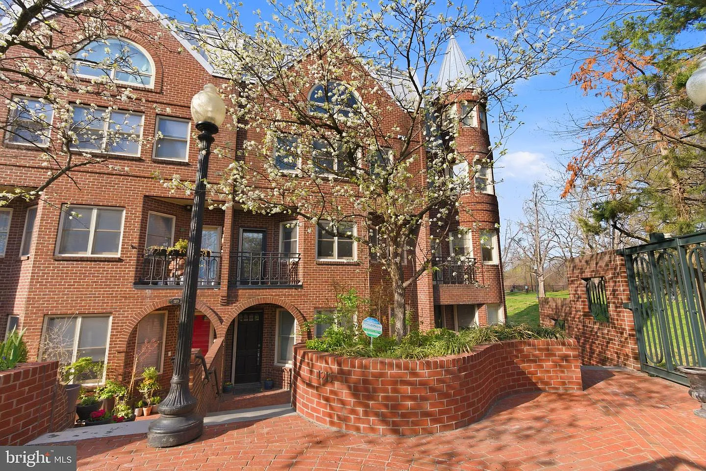 1215 28th St NW #L4 photo 1