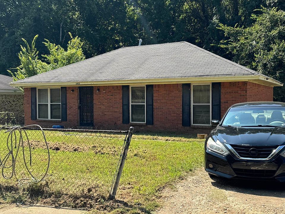 2nd image of 3509 Pine Ridge Ln