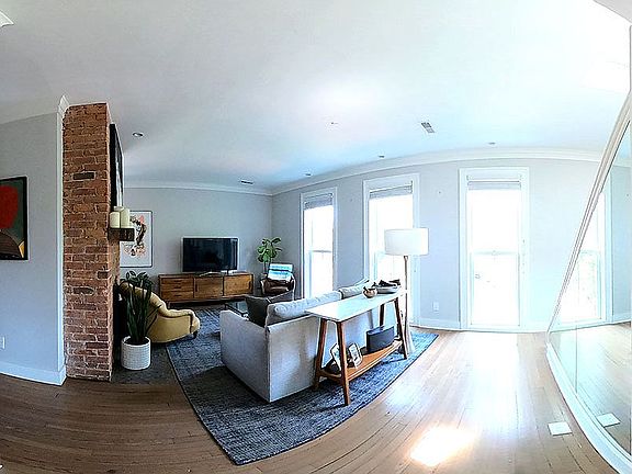 3rd image of 525-527 City Park Ave