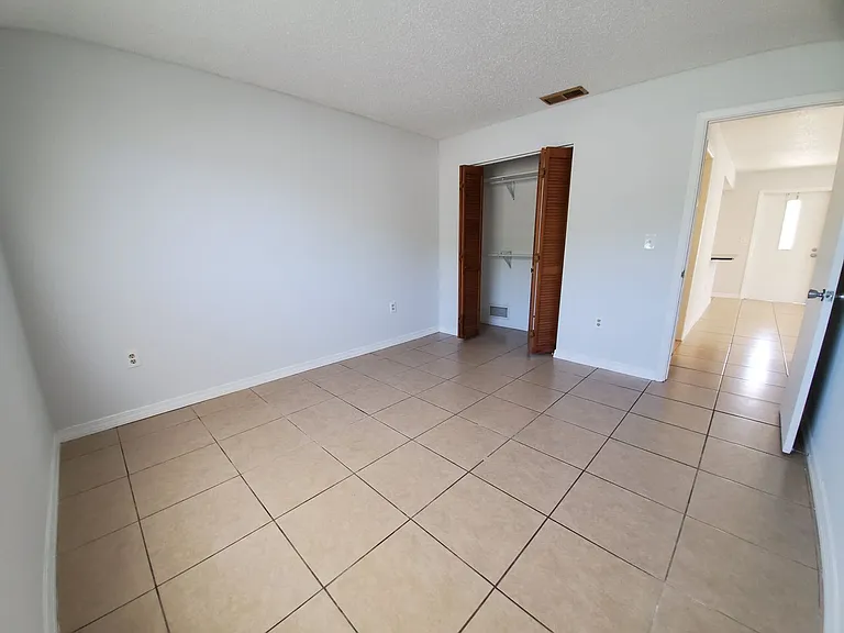 504 Barcelona Avenue — Photo 7