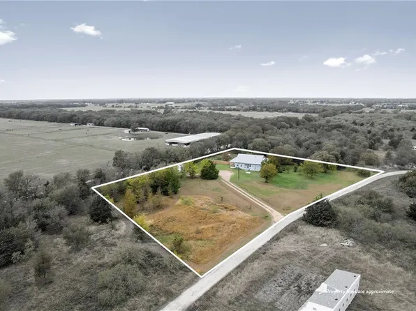 236 W Tours Rd, Elm Mott, TX 76640