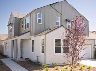 687 Alexis Way, Madera, CA 93636