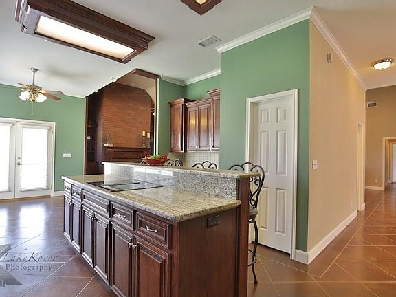2nd image of 641 Tamy Ct