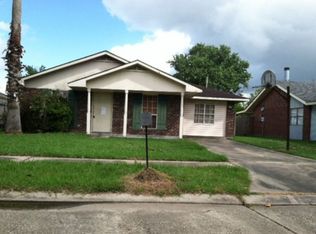207 River Village Dr, Destrehan, LA 70047
