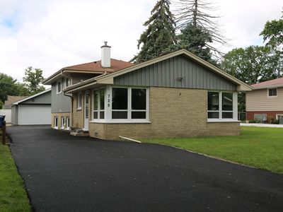 728 N Parker St, Elmhurst, IL, 60126