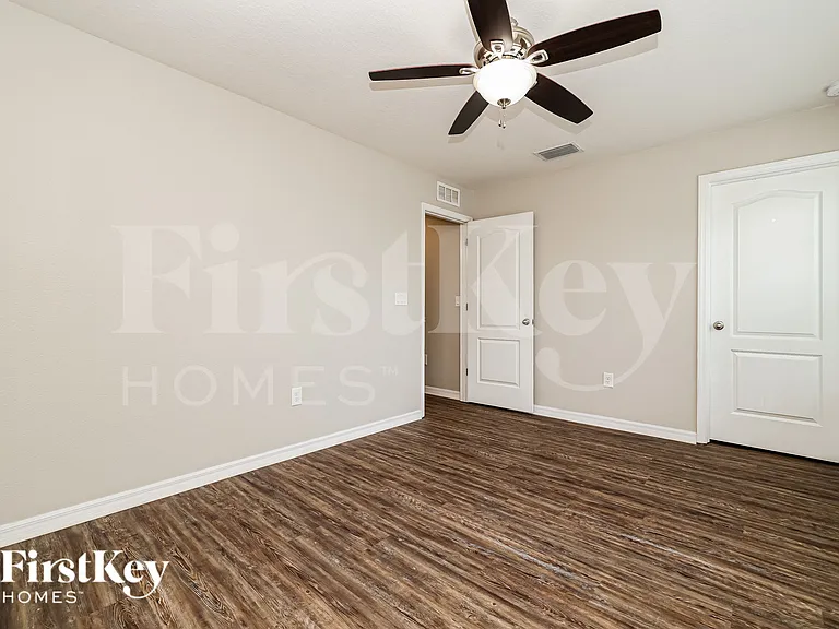 12221 Blue Pacific Dr — Photo 12