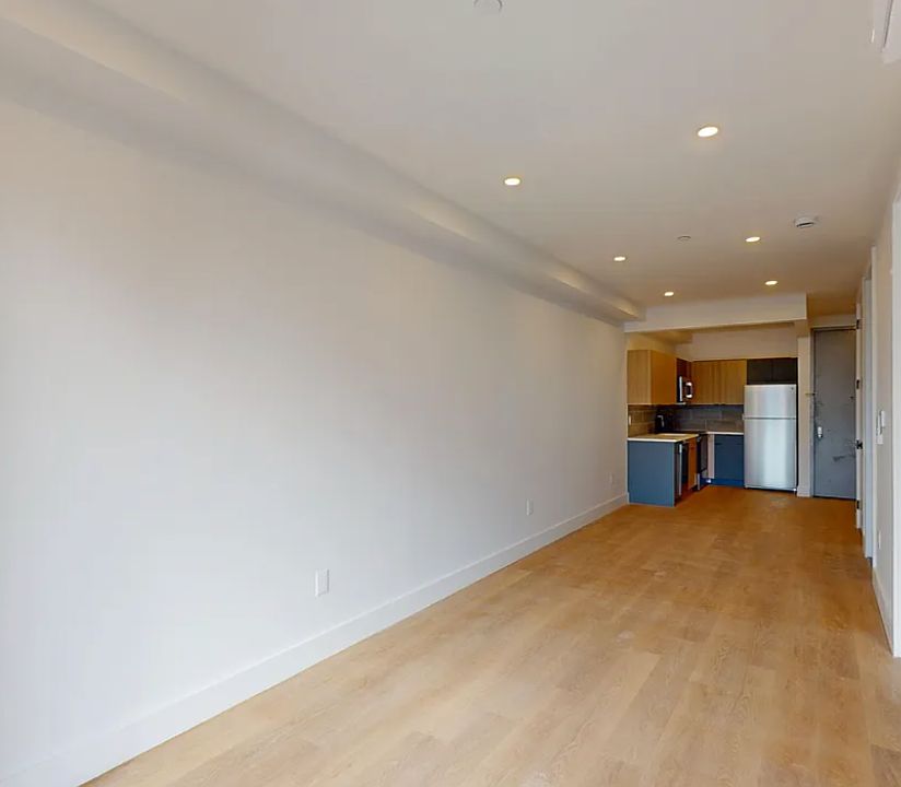 2nd image of 254 Henry St #4G