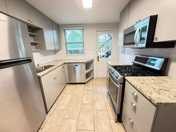 Summit View Quarters