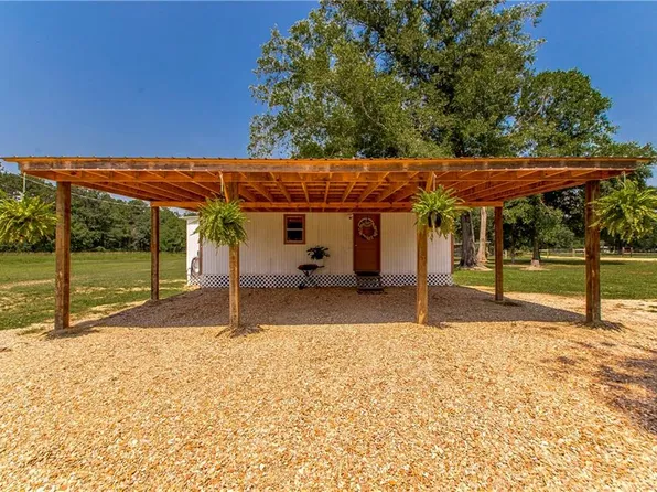 48427 Woodhaven Rd, Tickfaw, LA 70466