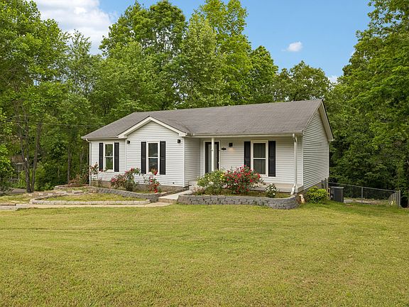 3rd image of 3361 Backridge Rd