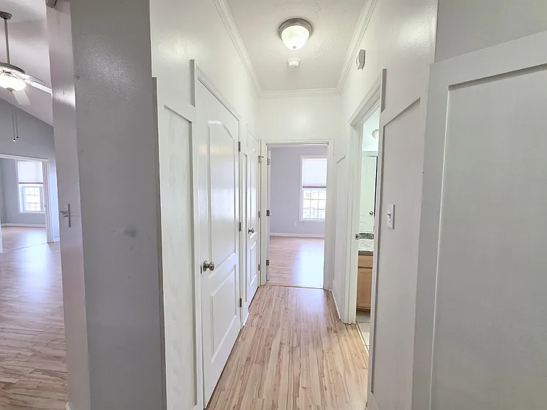 1324 Kershaw Loop #206 — Photo 3