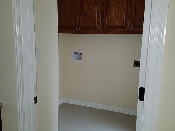 5th image of 1218 Helena Dr