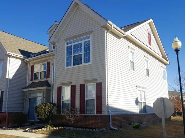 21032 Laporte Ter, Ashburn, VA 20147