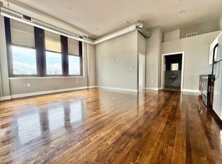 1519 S 17th St #302, Philadelphia, PA 19146