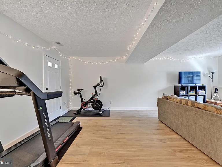 350 Long Meadow Way — Photo 25