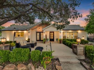 310 Travis St, Roanoke, TX 76262