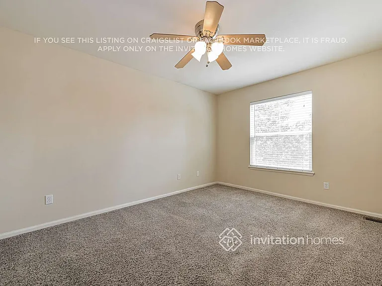 11027 Chesmore St — Photo 16