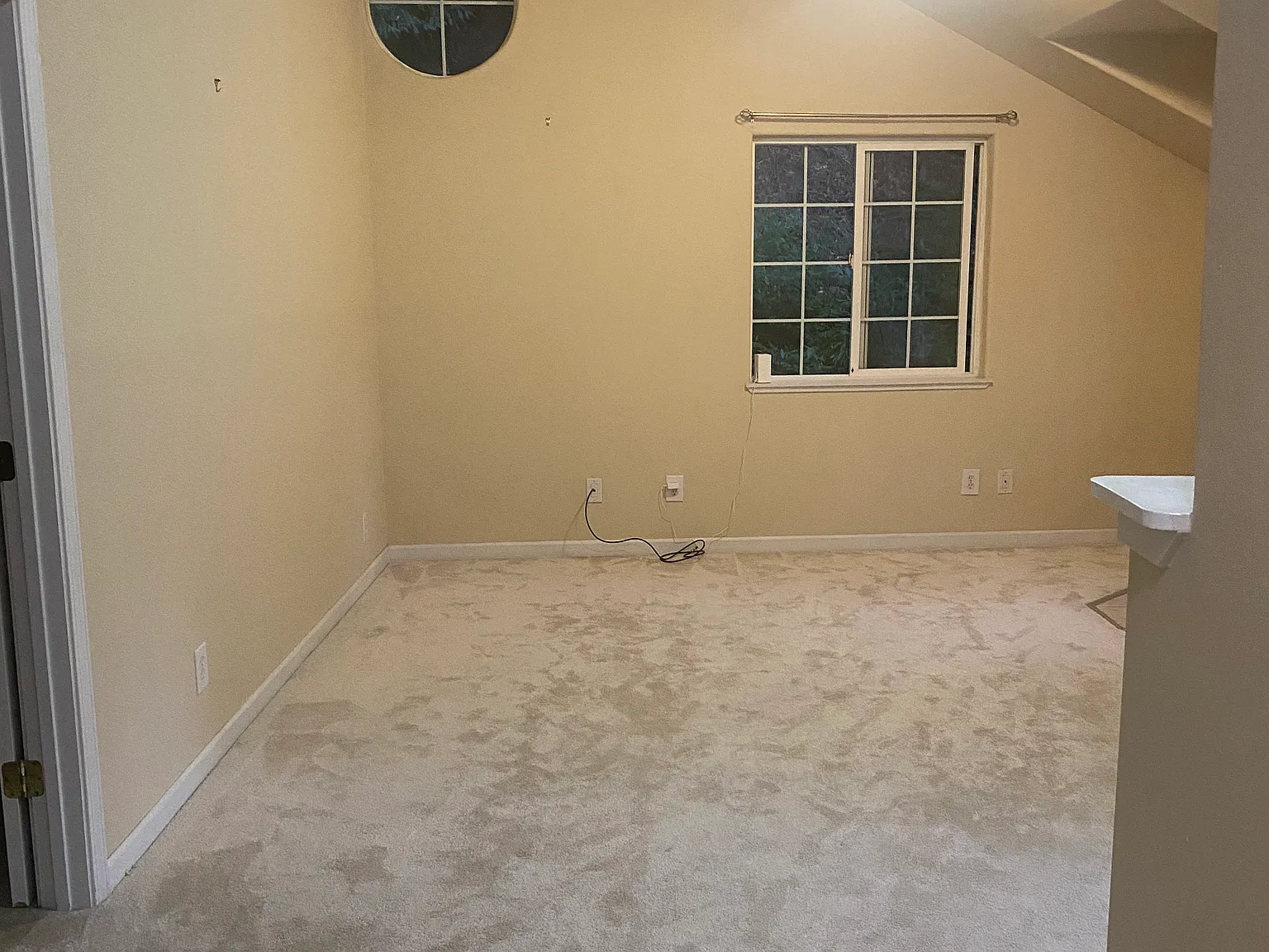 660 Tabor Way — Photo 2