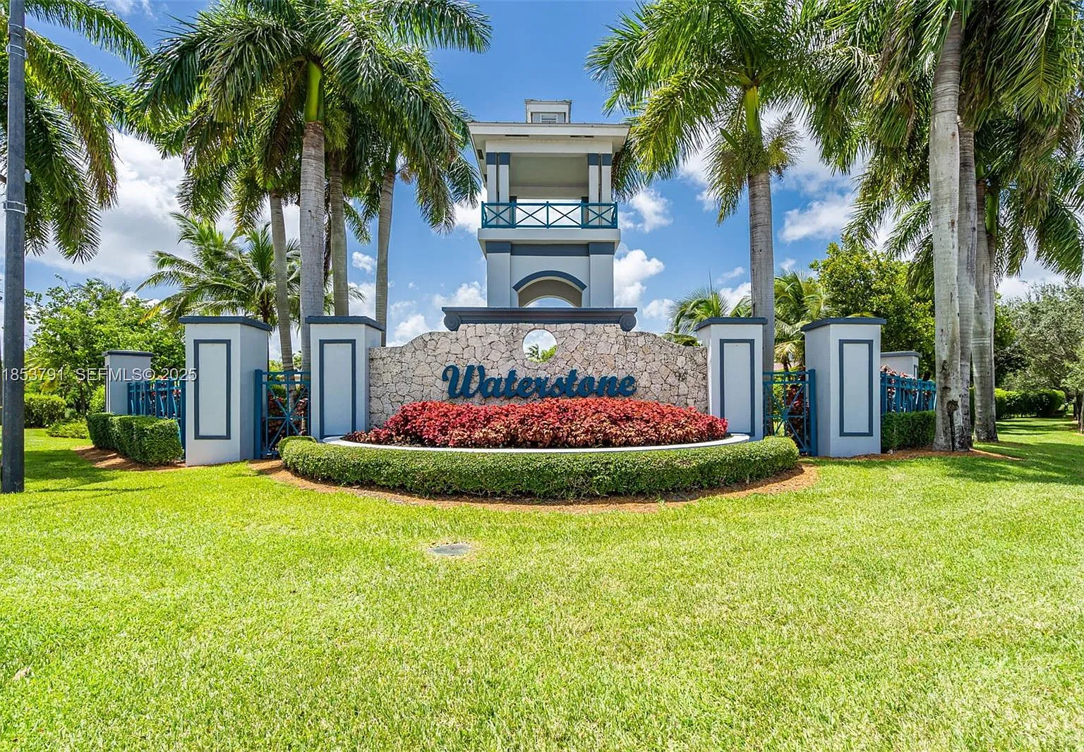 4 bed, 2.5 bath, $3,500 — Photo 1