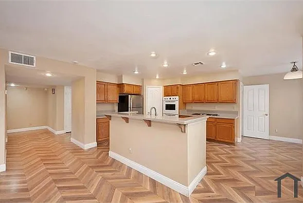 1585 Foxwood Dr — Photo 18