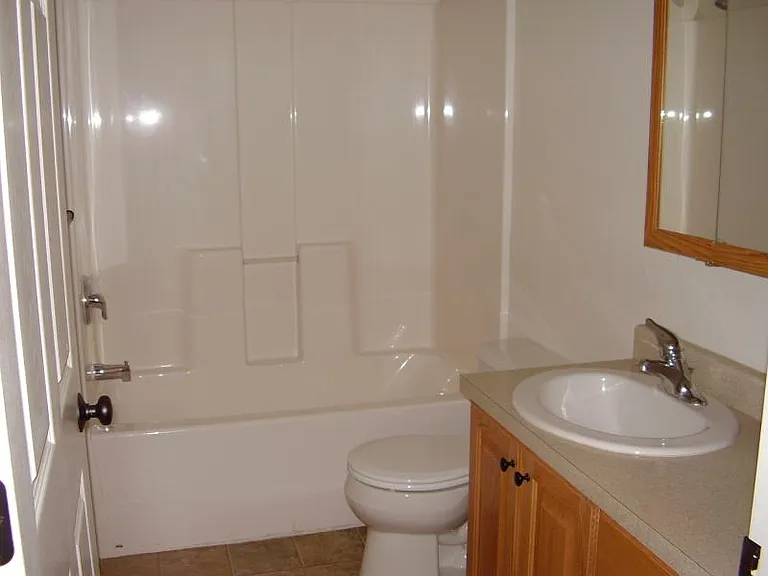 2838 Hunters Loop #A — Photo 4