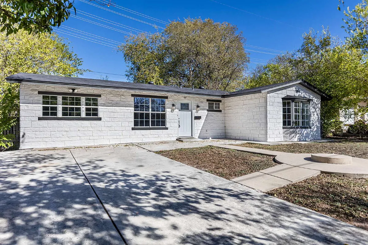 Building Photo - 97 Denton Dr