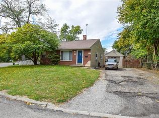 990 Catherine St, Xenia, OH 45385