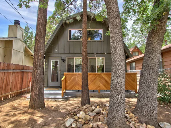 426 Maple Ln, Sugarloaf, CA 92386