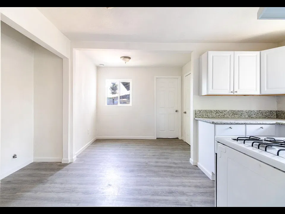 1251 Hale Ave