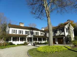 4 Roland Dr, Darien, CT 06820