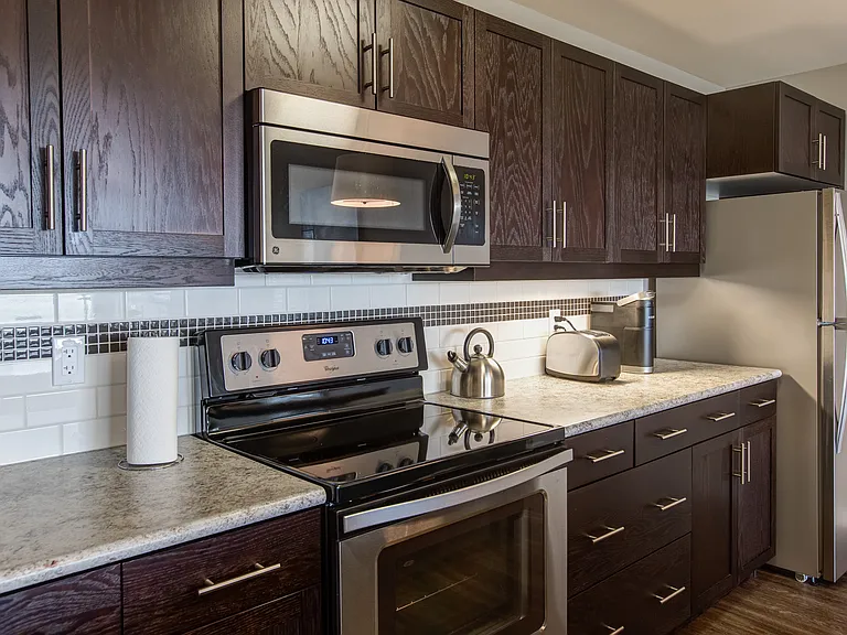 300 Assiniboine Ave — Photo 16