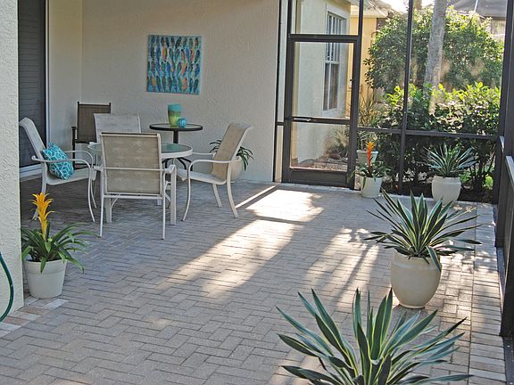 5th image of 2251 Island Cove Cir