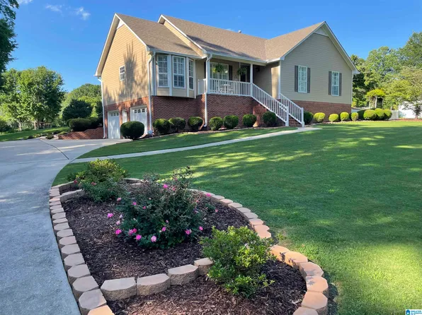 511 Springdale Rd, Mount Olive, AL 35117