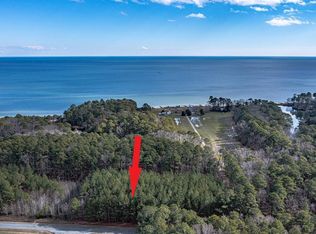 16 Tranquility Rd, Reedville, VA 22539