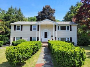 17 Fencourt Rd, Canton, MA 02021