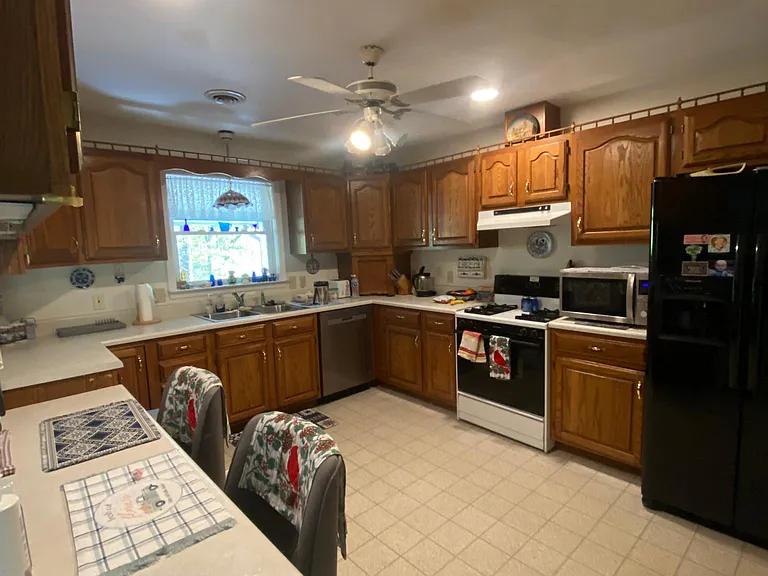 8610 Kevin Ln — Photo 8