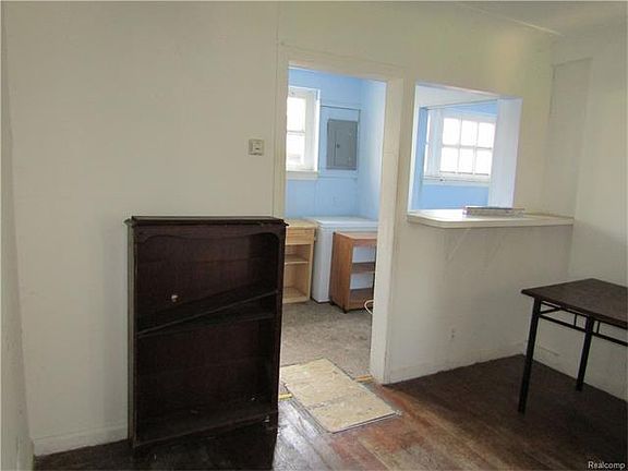 5th image of 6346 Westwood St