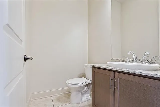 4416 Barnett St #C — Photo 9