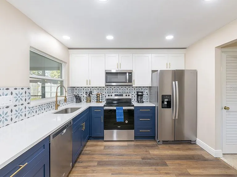4711 Ridge Point Dr — Photo 8