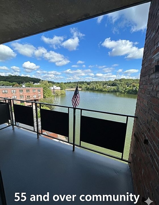 1st image of 2 Victory Rd APT 27