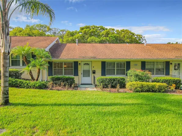 450 Liberty Ave APT 4, Mount Dora, FL 32757