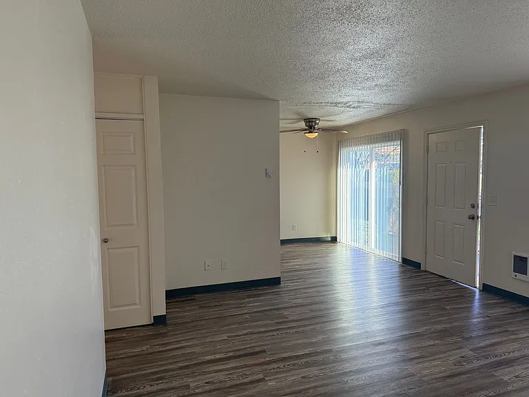 S815 - Star Apartments — Photo 35