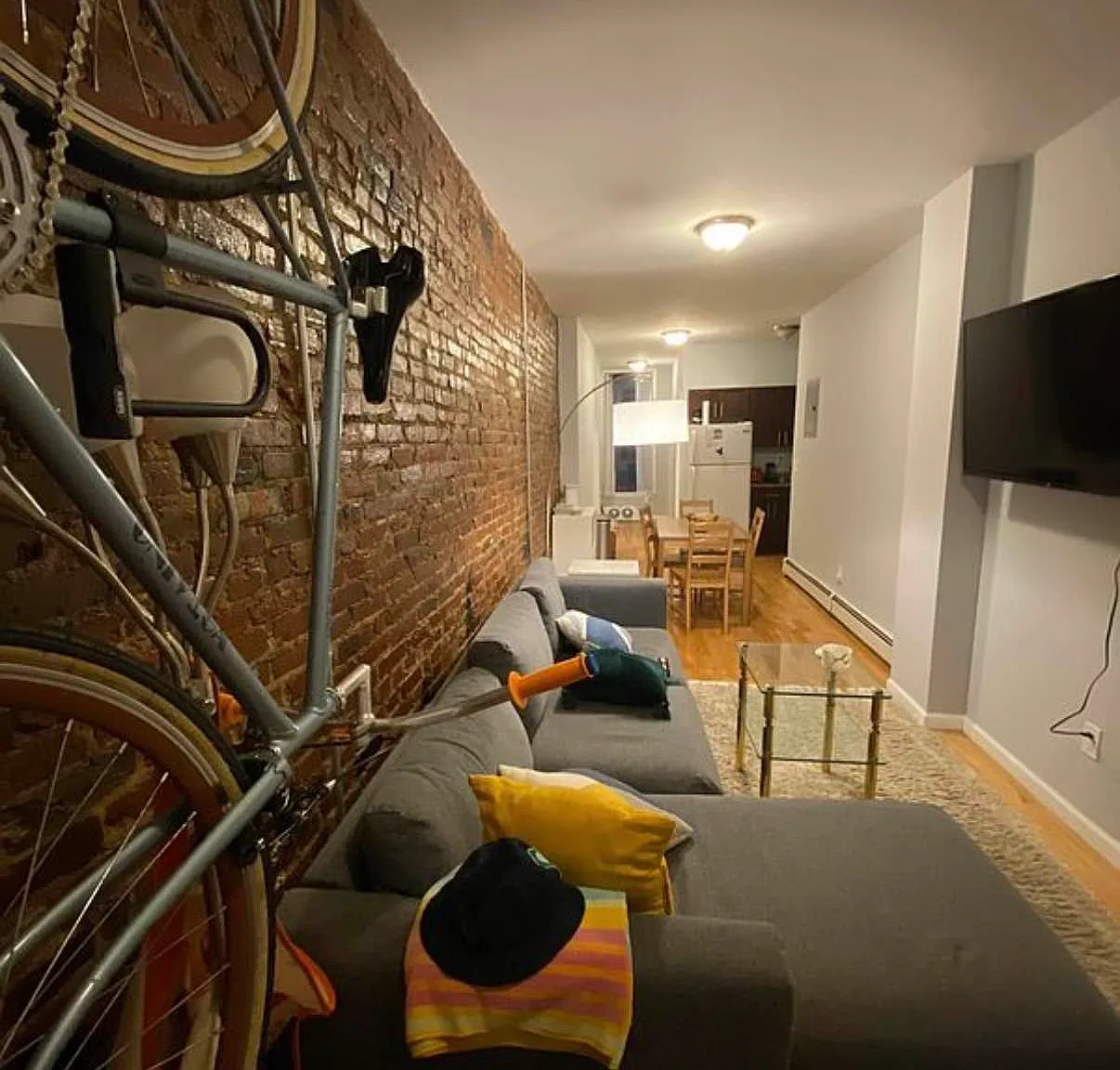 542 Bainbridge Street — Photo 2