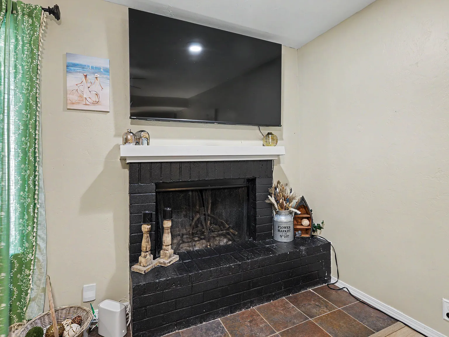 3 bed, 2.5 bath, 1700 sqft, $1,500 — Photo 3