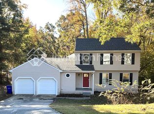 2 Acorn Ct, Durham, NC 27713