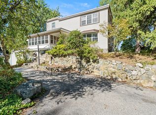52 Forest Park Rd, Woburn, MA 01801