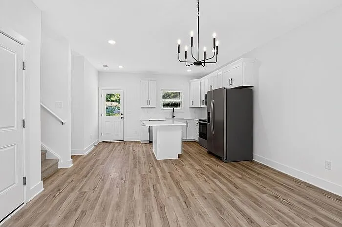 308 E Talleyrand Ave — Photo 7